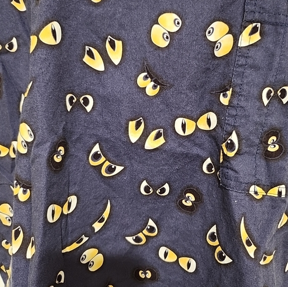 S.C.R.U.B.S. Women's Scrub Top Spooky Eyes Print V Neck Size Medium - Picture 6 of 9